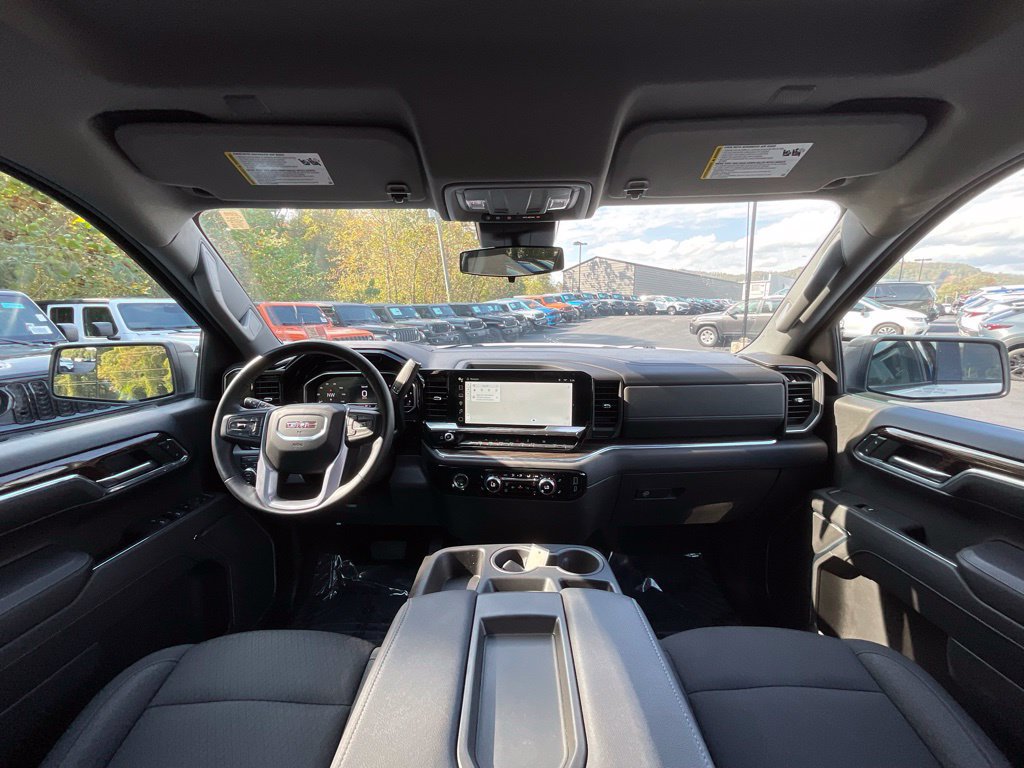 Used 2024 GMC Sierra 1500 Elevation AWD/4WD image 15