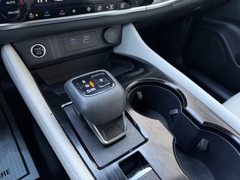 Certified 2023 Nissan Rogue SL w/ SL Premium Package image 23