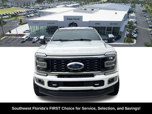 Used 2023 Ford F450 Platinum w/ FX4 Off-Road Package AWD/4WD image 2