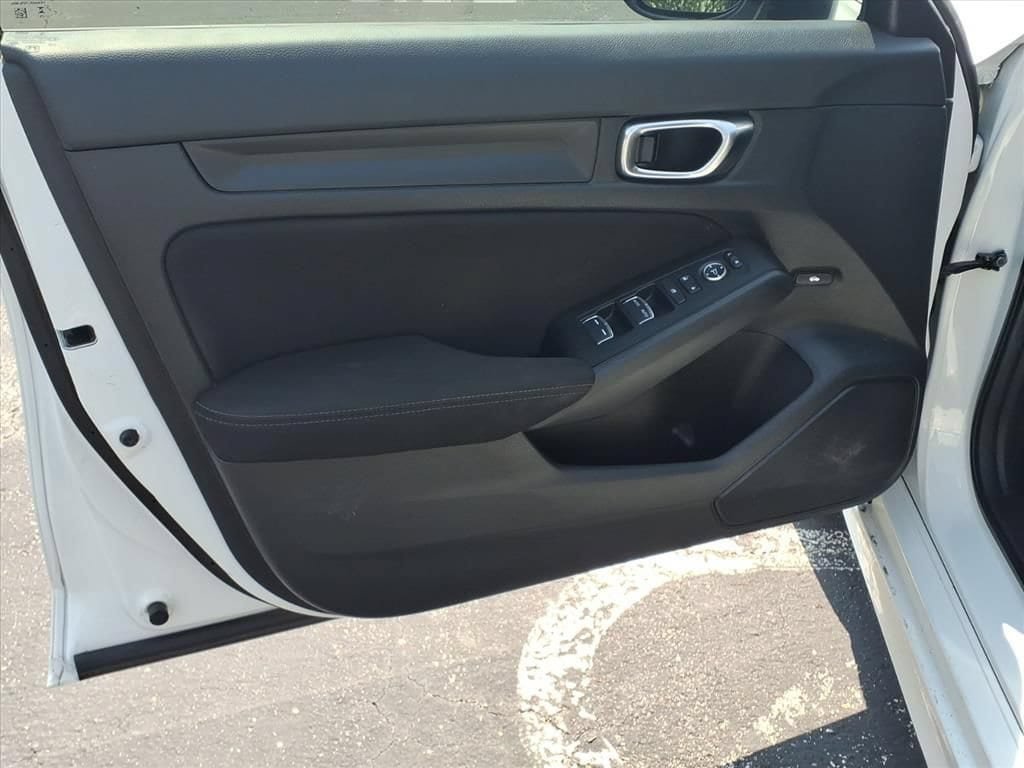 Used 2025 Honda Civic LX image 15