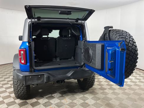 Used 2023 Ford Bronco Wildtrak image 28