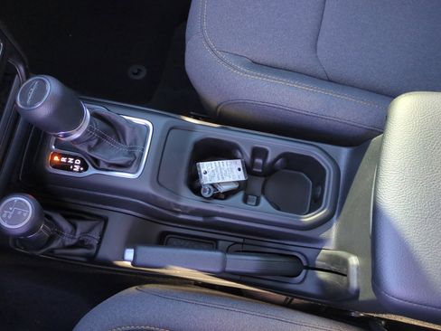 New 2026 Jeep Gladiator Sport AWD/4WD image 15