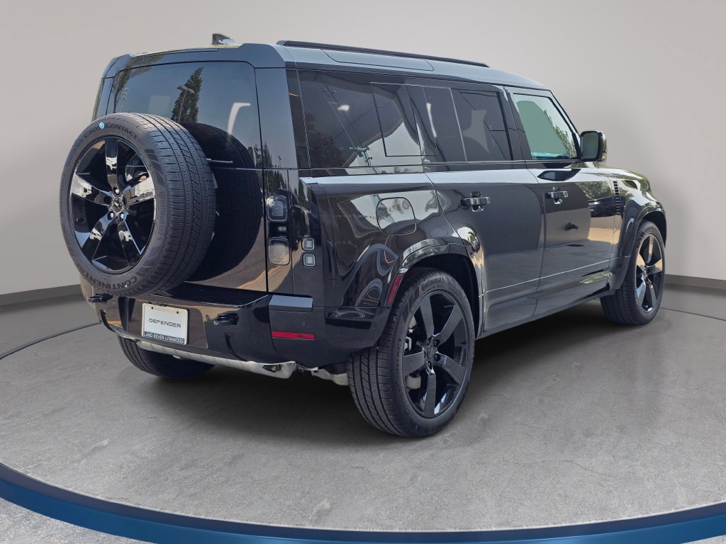 New 2026 Land Rover Defender 110 X-Dynamic SE AWD/4WD image 5