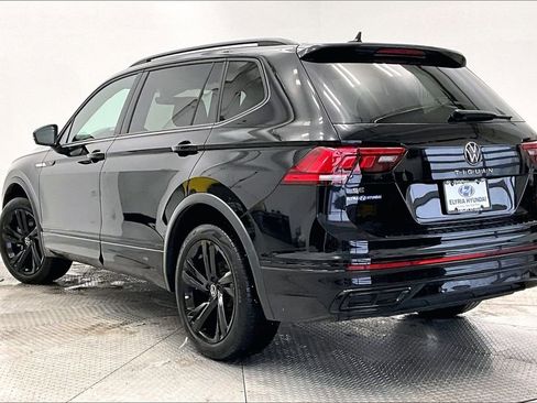 Used 2024 Volkswagen Tiguan SE R-Line image 12