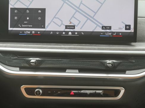 Used 2024 BMW X5 xDrive40i w/ Premium Package AWD/4WD image 11