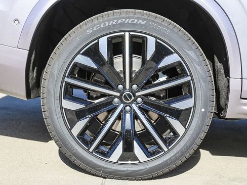 New 2026 Volvo XC90 B6 Plus w/ Protection Package Premier image 11