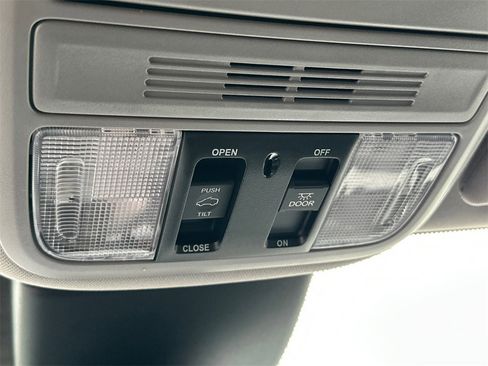 Used 2024 Honda Odyssey EX-L image 30