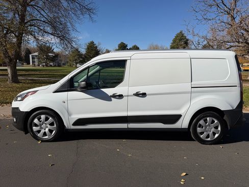 Used 2022 Ford Transit Connect XL image 2