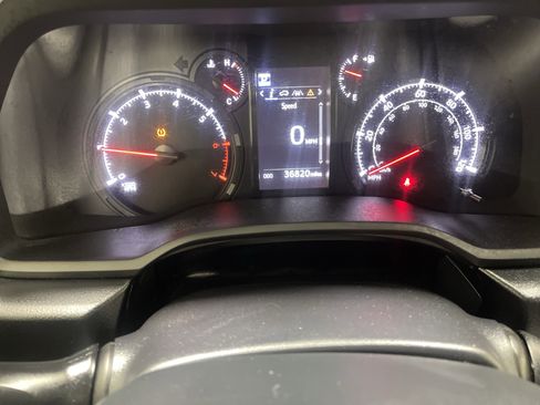 Used 2024 Toyota 4Runner SR5 image 31