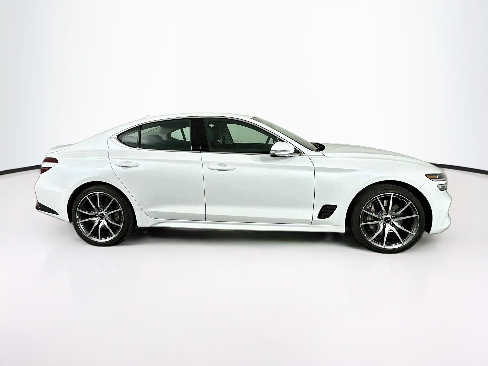 Used 2026 Genesis G70 2.5T RWD image 10