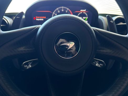 Used 2022 McLaren 765LT RWD image 28