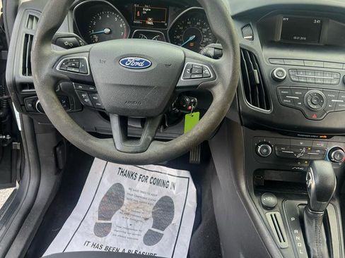 Used 2018 Ford Focus SE image 11