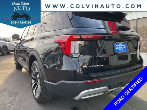 Certified 2025 Ford Explorer Platinum w/ LUX Leather Package image 10