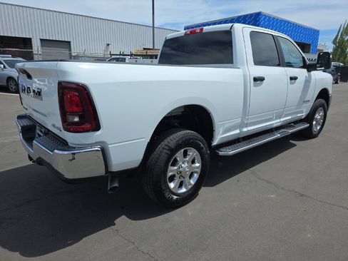 Used 2026 RAM 2500 Big Horn AWD/4WD image 6