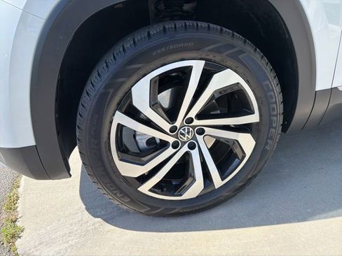 Used 2023 Volkswagen Atlas SEL AWD/4WD image 9