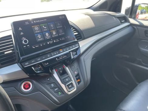Used 2025 Honda Odyssey Sport-L image 16