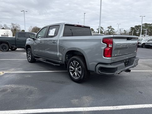 Used 2023 Chevrolet Silverado 1500 RST w/ Z71 Off-Road Package AWD/4WD image 7