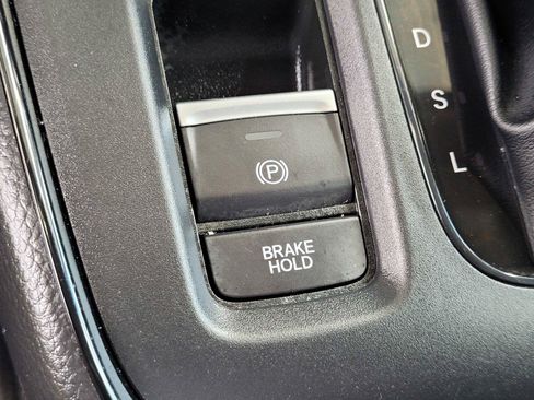 Used 2025 Honda CR-V EX-L image 16