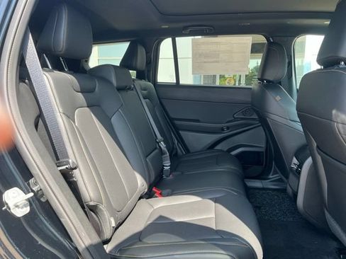New 2026 Jeep Cherokee Limited AWD/4WD image 13