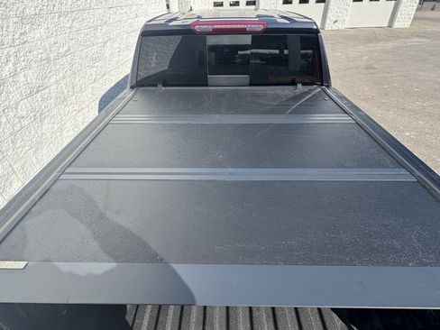 Used 2025 GMC Sierra 1500 SLT w/ SLT Premium Plus Package image 12