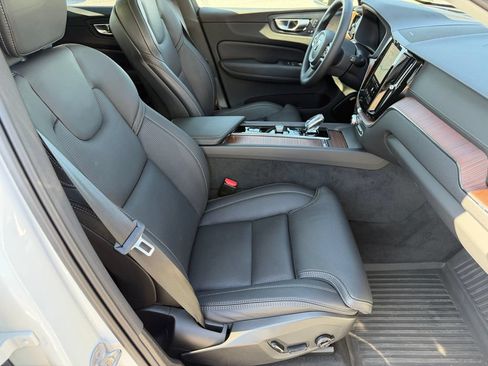 Certified 2024 Volvo XC60 T8 Ultimate w/ Protection Package Premier AWD/4WD image 15