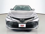 Used 2020 Toyota Camry LE image 2