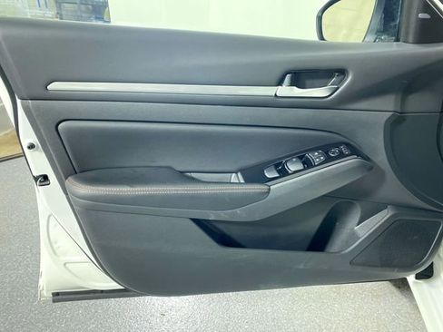 Used 2024 Nissan Altima 2.5 SR image 20
