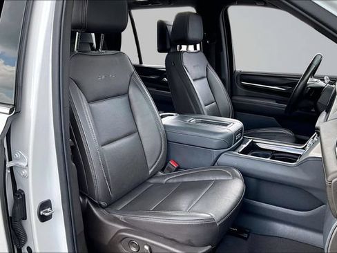 Used 2023 GMC Yukon Denali w/ Denali Reserve Package AWD/4WD image 30