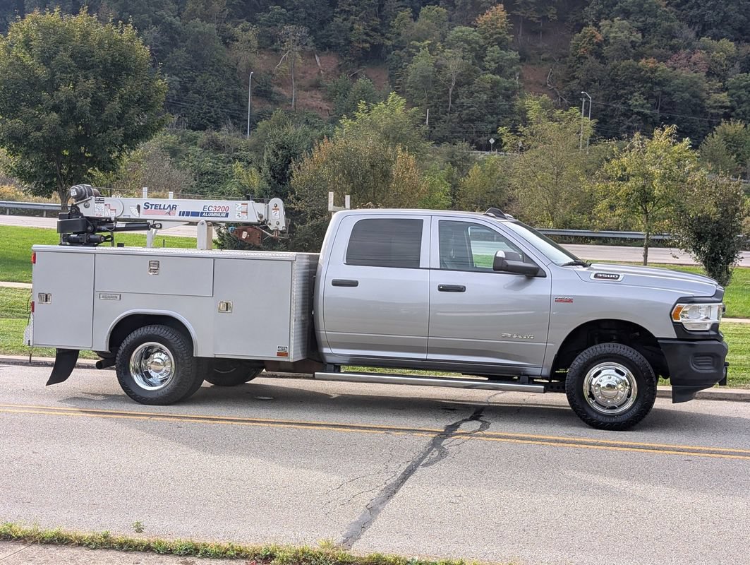Used 2019 RAM 3500 Tradesman AWD/4WD image 3