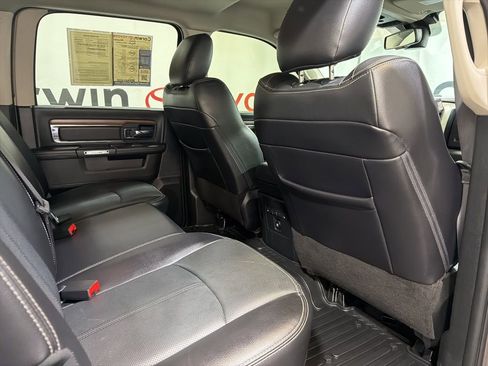 Used 2018 RAM 1500 Laramie w/ Convenience Group image 14