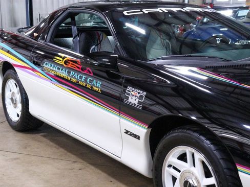 Used 1993 Chevrolet Camaro Z28 image 27