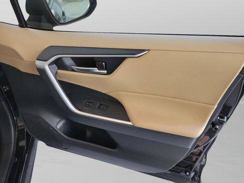 Certified 2025 Toyota RAV4 XLE image 25