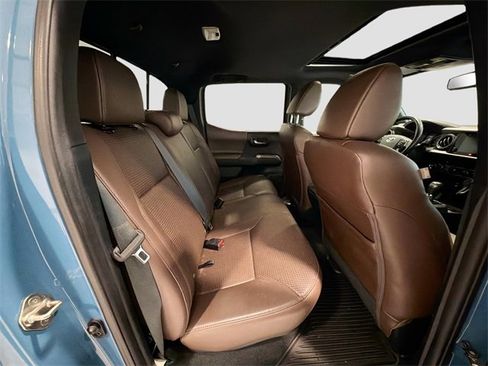 Certified 2019 Toyota Tacoma Limited image 23