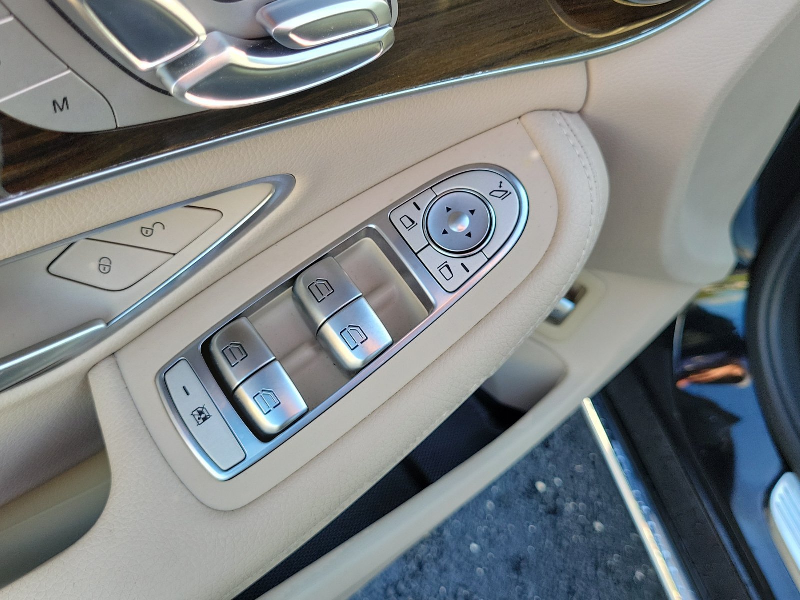 Used 2021 Mercedes-Benz C 300 Sedan image 19