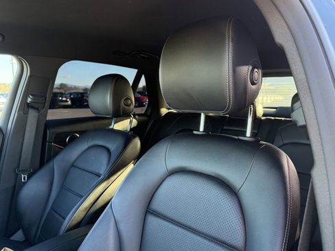 Used 2022 Mercedes-Benz GLC 300 4MATIC image 20