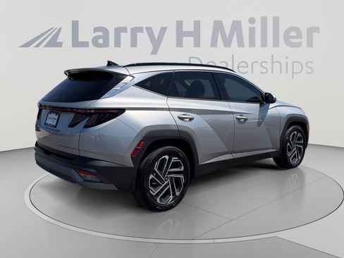 Used 2025 Hyundai Tucson Limited FWD image 5
