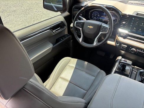 Used 2024 Chevrolet Silverado 1500 LTZ AWD/4WD image 13