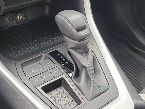 Used 2023 Toyota RAV4 XLE image 25