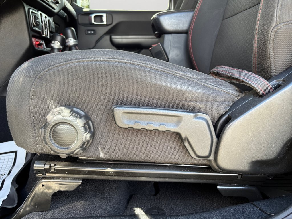 Used 2020 Jeep Gladiator Rubicon AWD/4WD image 25