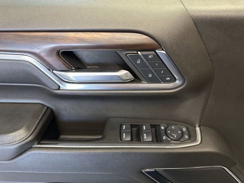 Used 2024 GMC Sierra 1500 SLT image 27
