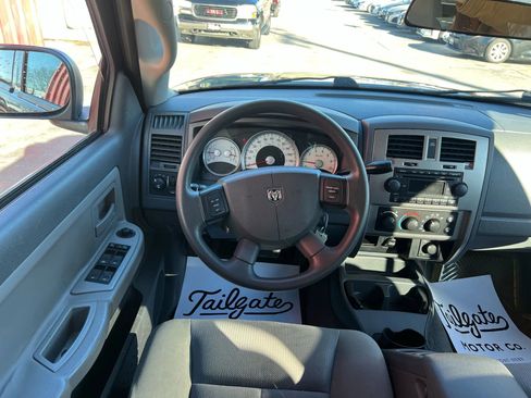 Used 2006 Dodge Dakota SLT image 19