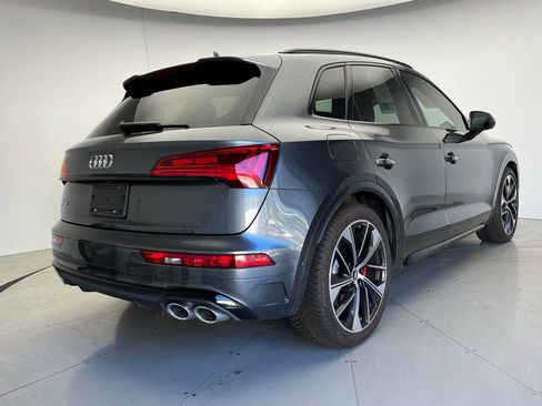 Used 2021 Audi SQ5 Prestige w/ Prestige Package image 3