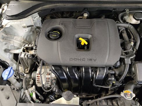 Used 2020 Hyundai Elantra SEL w/ Cargo Package (C1) FWD image 30
