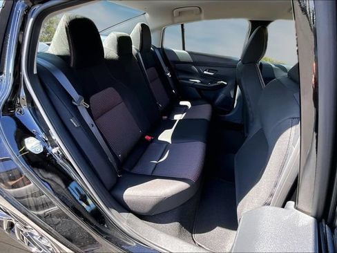 New 2027 Nissan Sentra SR w/ SR All Weather Package FWD image 10