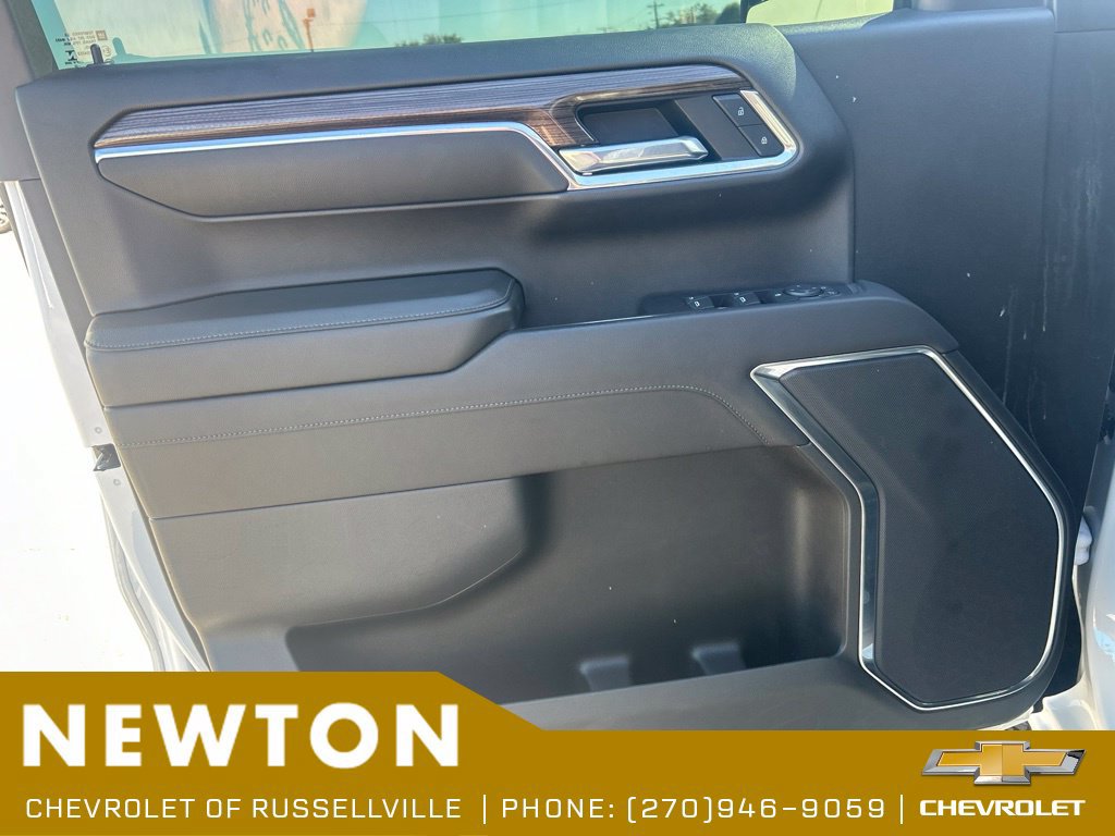 Used 2022 Chevrolet Silverado 1500 RST AWD/4WD image 8