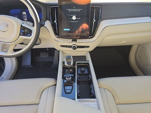 New 2026 Volvo XC60 T8 Ultra w/ Protection Package Premier AWD/4WD image 11