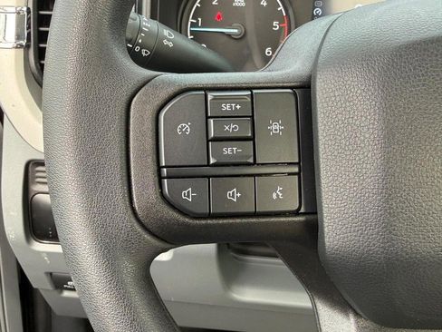 Certified 2024 Ford F550 4x4 Regular Cab Super Duty image 17