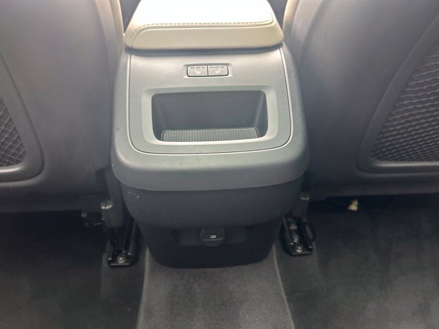 Certified 2026 Volvo XC60 B5 Plus AWD/4WD image 15