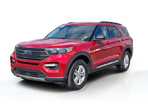 Certified 2023 Ford Explorer XLT w/ Equipment Group 202A AWD/4WD image 2