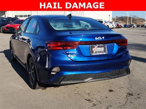 Used 2022 Kia Forte LXS w/ LXS Technology Package image 4